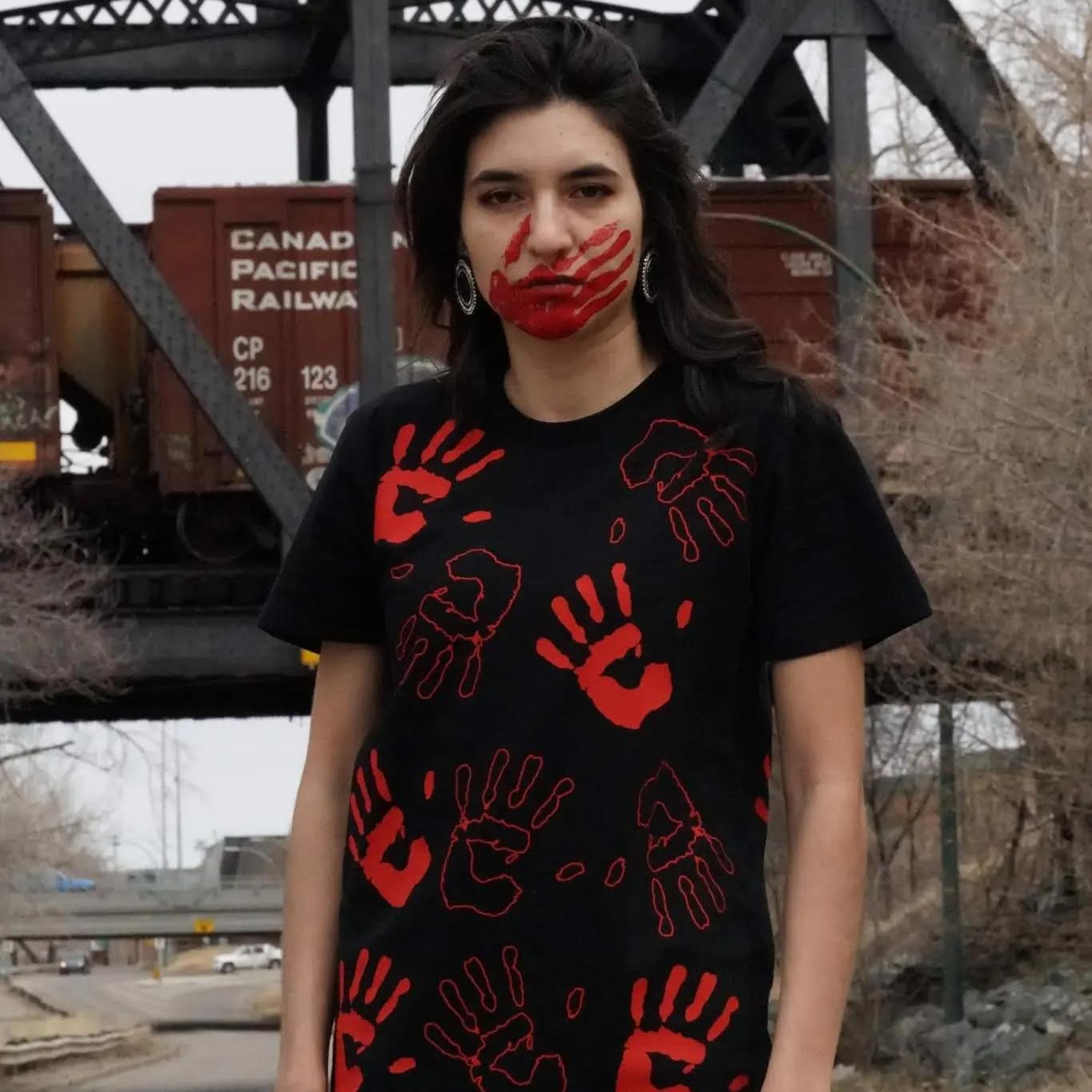 Murdered Missing Indigenous Women Red Hand Print T-Shirt's